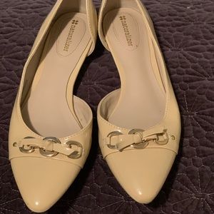 Tan Dorsay Women’s Naturalizer Flats-7.5